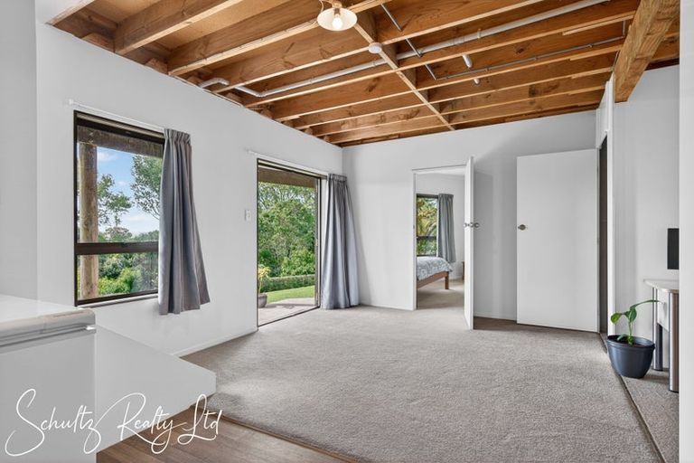 Photo of property in 71 Gorge Road, Maungaturoto, 0520