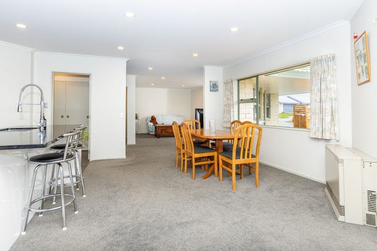 Photo of property in 49 Western Heights Drive, Western Heights, Hamilton, 3200