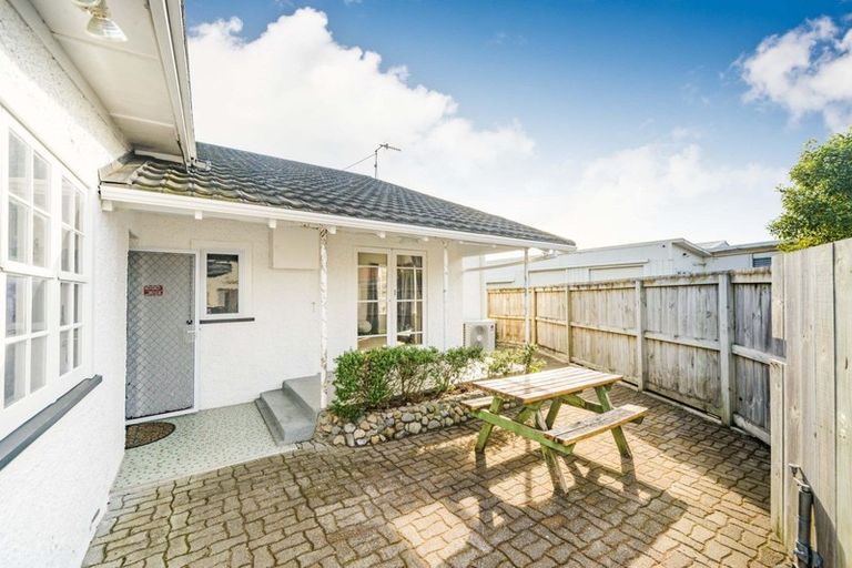 Photo of property in 12 Dahlia Street, Palmerston North, 4410