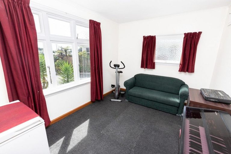 Photo of property in 35 Main South Road, Karoro, Greymouth, 7805