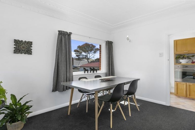 Photo of property in 43 Duckworth Street, Andersons Bay, Dunedin, 9013