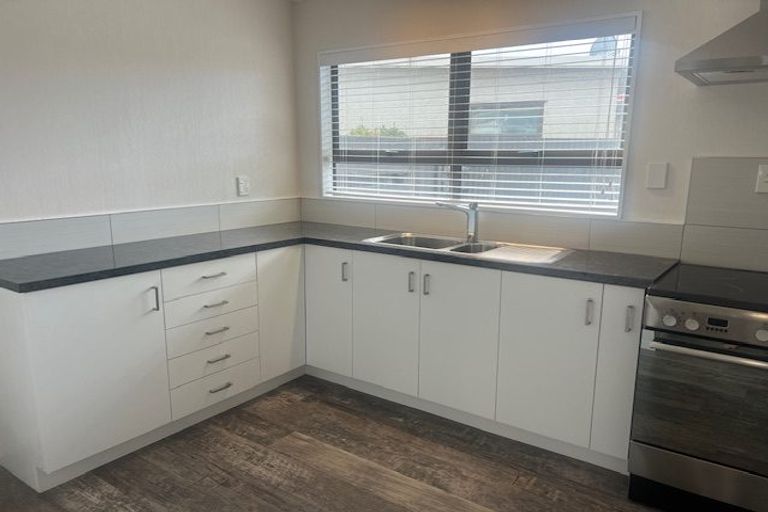 Photo of property in 3/386 Gloucester Street, Taradale, Napier, 4112