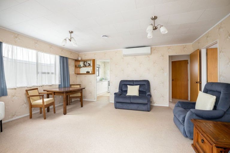 Photo of property in 2/151 Carrington Street, Lower Vogeltown, New Plymouth, 4310