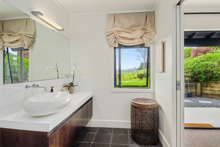 Photo of property in 395a Matakana Valley Road, Matakana, Warkworth, 0985