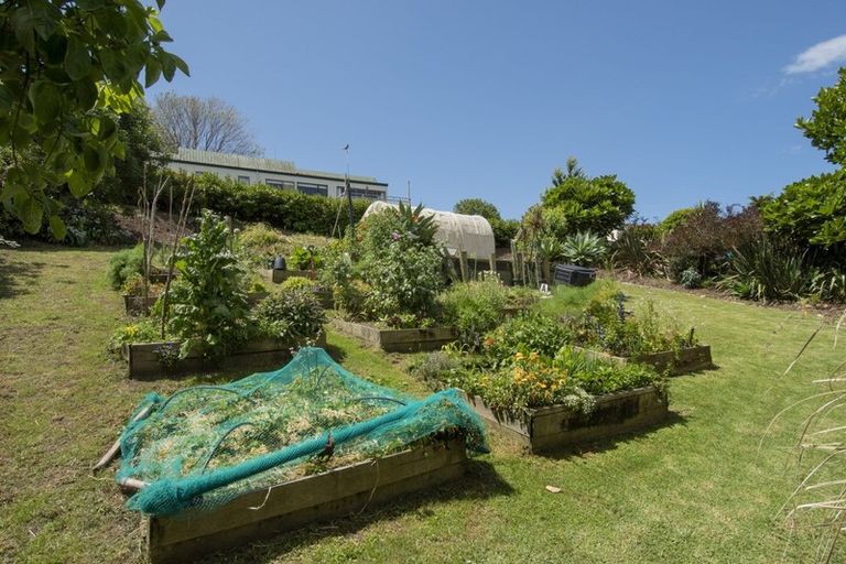 Photo of property in 4 Koutunui Road, Athenree, Katikati, 3177