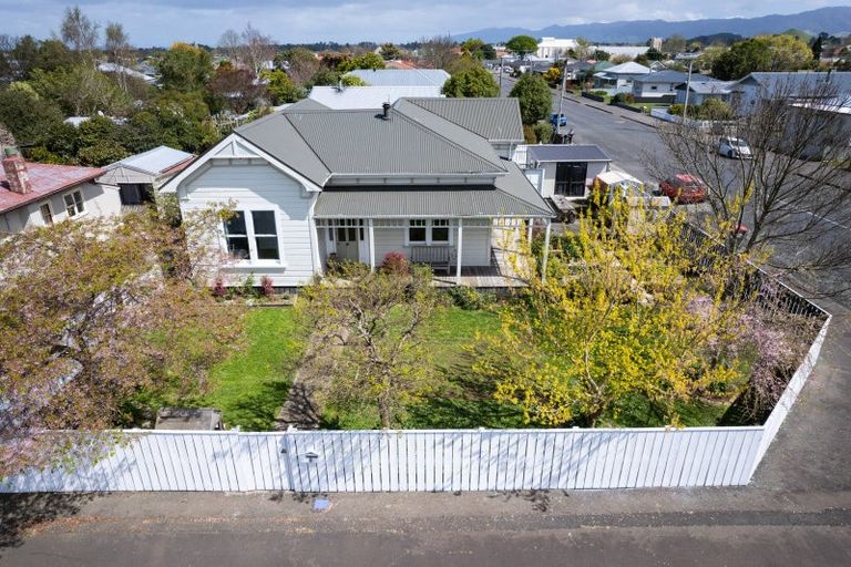 Photo of property in 8 York Street, Dannevirke, 4930