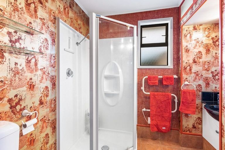 Photo of property in 2 Te Miti Street, Paekakariki, 5034