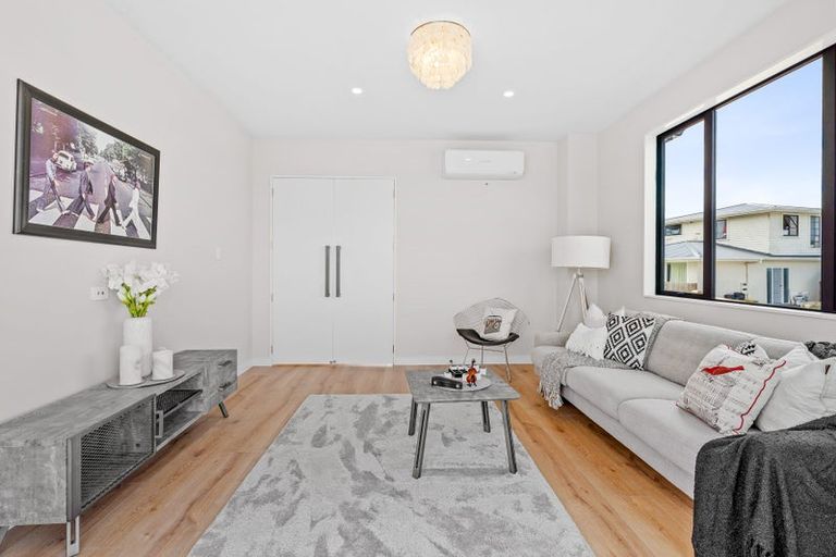 Photo of property in 17a Alexandra Street, Riverhead, 0820