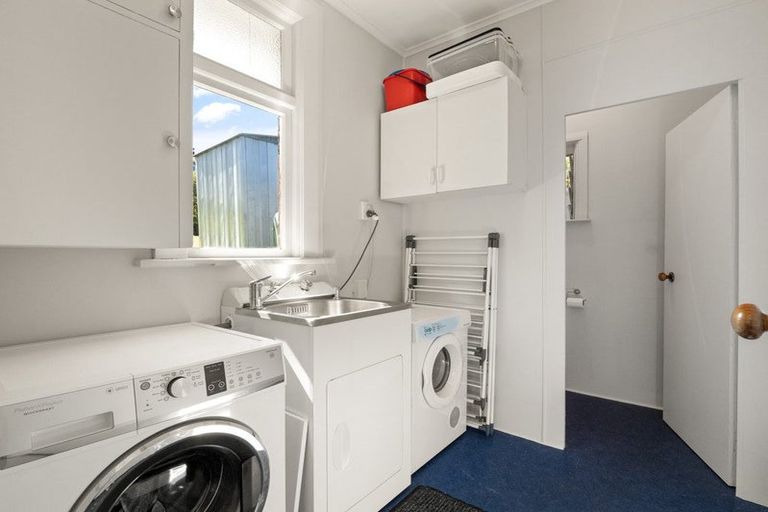 Photo of property in 317 Main South Road, Green Island, Dunedin, 9018