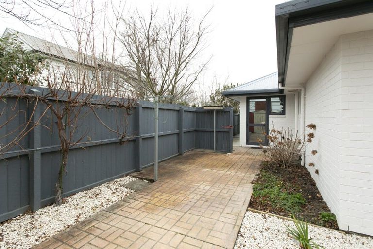 Photo of property in 21 Mona Square, Ashburton, 7700