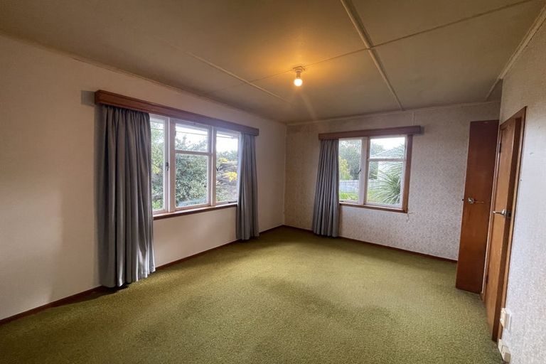 Photo of property in 8 Kohekohe Street, New Lynn, Auckland, 0600