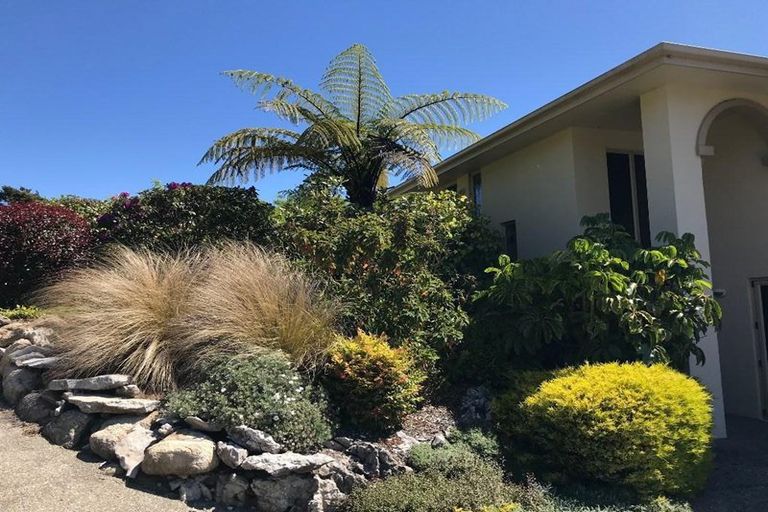 Photo of property in 48 Nyhane Drive, Ligar Bay, Takaka, 7183