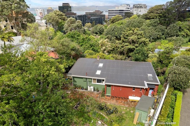 Photo of property in 41 Glenbervie Terrace, Thorndon, Wellington, 6011