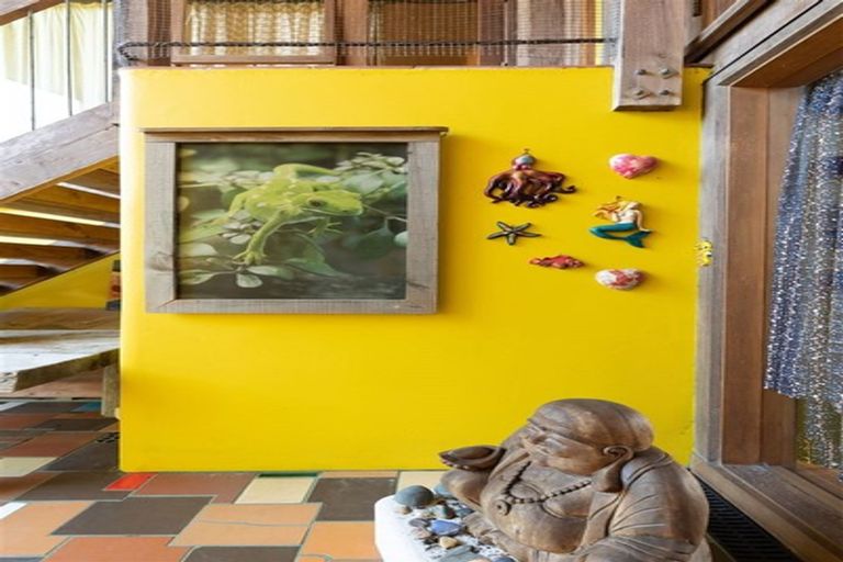 Photo of property in 92 Pukematu Lane, Russell, 0202