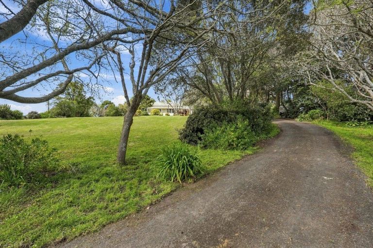 Photo of property in 2059 State Highway 16, Helensville, 0875