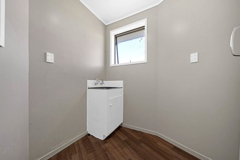 Photo of property in 25 Sharland Avenue, Manurewa, Auckland, 2102