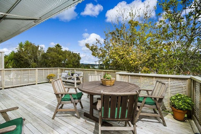 Photo of property in 215 Manuka Road, Bayview, Auckland, 0629