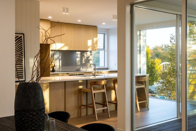 Photo of property in 1/2 Woodstock Road, Fairfield, Hamilton, 3214