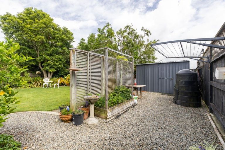 Photo of property in 11 Manapouri Crescent, Hokowhitu, Palmerston North, 4410