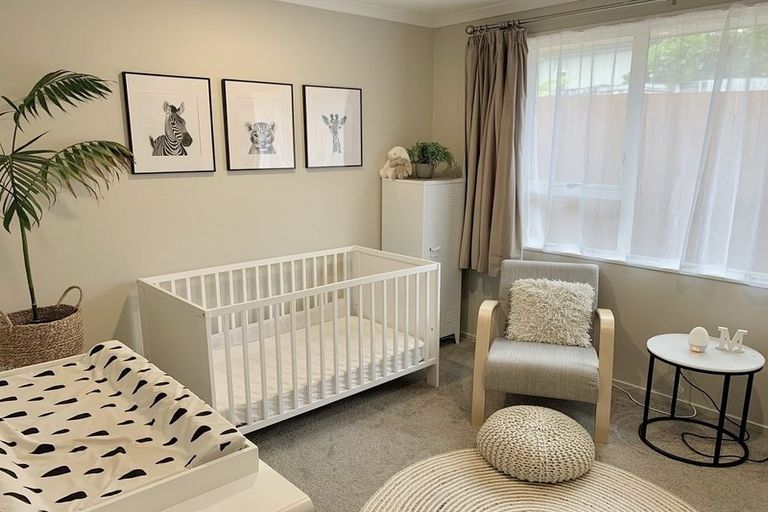 Photo of property in 1a Bishop Street, Green Bay, Auckland, 0604