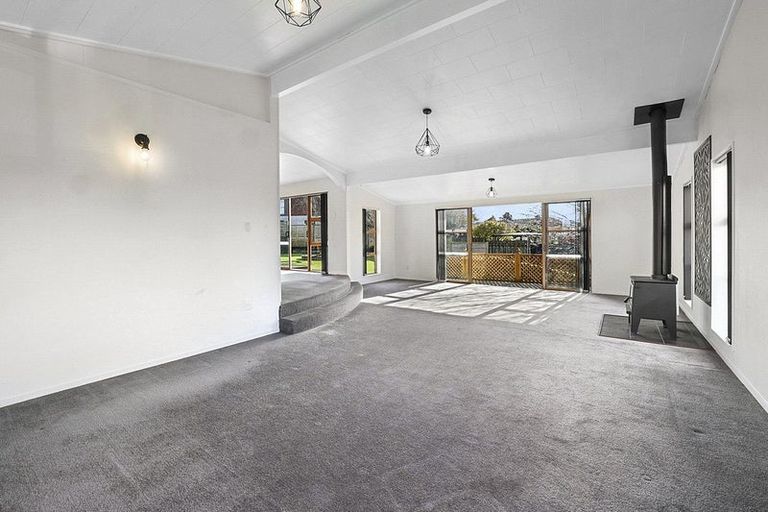 Photo of property in 15 Pukekohatu Street, Waitara, 4320