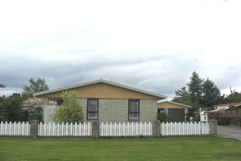 Photo of property in 27 Harewood Road, Oxford, 7430