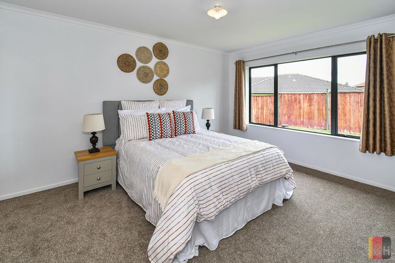 Photo of property in 325 Mahia Road, Weymouth, Auckland, 2103