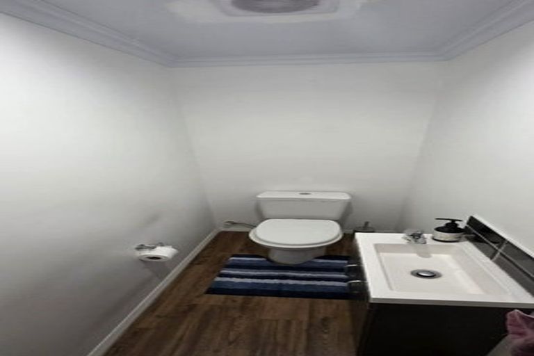 Photo of property in 7 Poplar Grove, Whalers Gate, New Plymouth, 4310