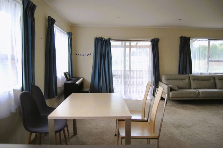 Photo of property in 1/47 Majesty Place, Half Moon Bay, Auckland, 2012