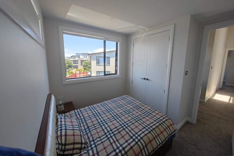 Photo of property in 48 Te Oneroa Way, Long Bay, Auckland, 0630