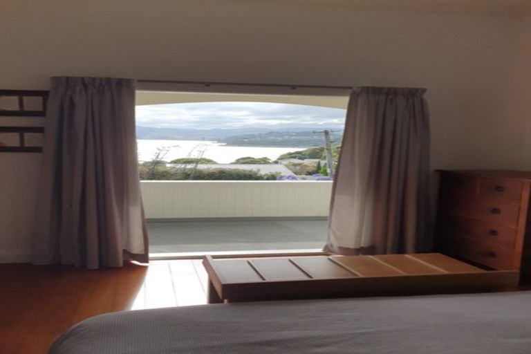 Photo of property in 2 Bayview Road, Paremata, Porirua, 5024