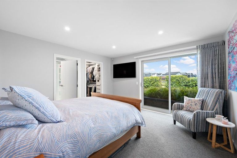 Photo of property in 88 Cedarwood Street, Woodridge, Wellington, 6037