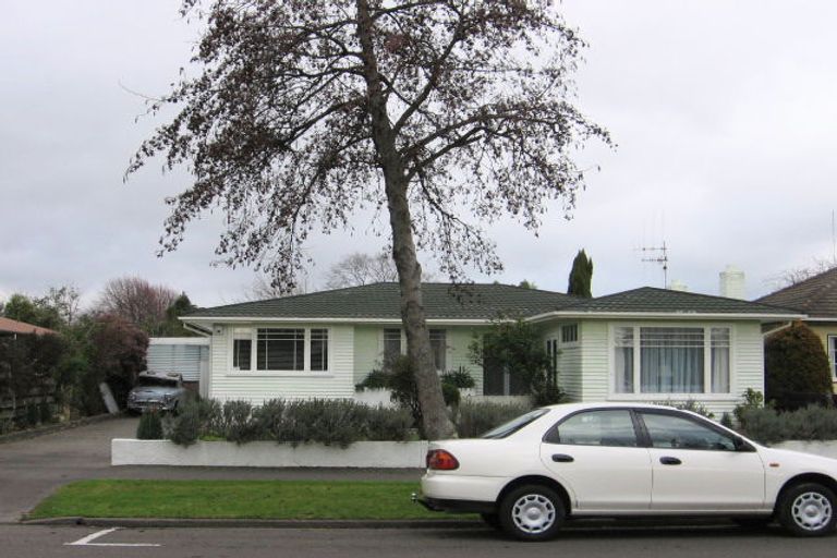 Photo of property in 17 Havill Street, Takaro, Palmerston North, 4410