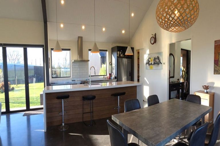 Photo of property in 48 Sherwood Road, Makikihi, Waimate, 7978