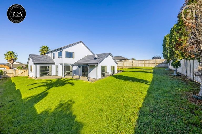 Photo of property in 21 Parkhaven Drive, Rosehill, Papakura, 2113