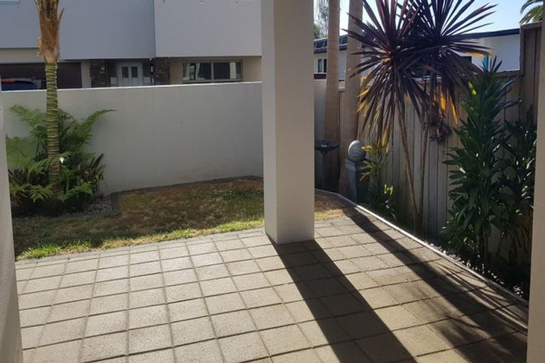 Photo of property in 6 Azores Way, Welcome Bay, Tauranga, 3112