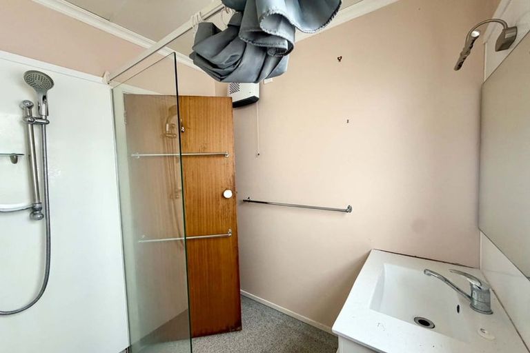 Photo of property in 14 Huatoki Street, Vogeltown, New Plymouth, 4310