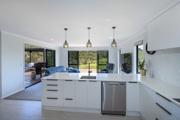 Photo of property in 12 Tohetea Lane, Wharekaho, Whitianga, 3510