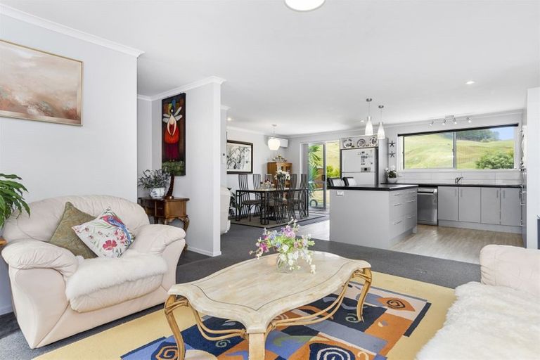 Photo of property in 224 Ballintoy Park Drive, Welcome Bay, Tauranga, 3175