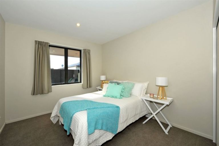 Photo of property in 5 Wisteria Lane, Rangiora, 7400