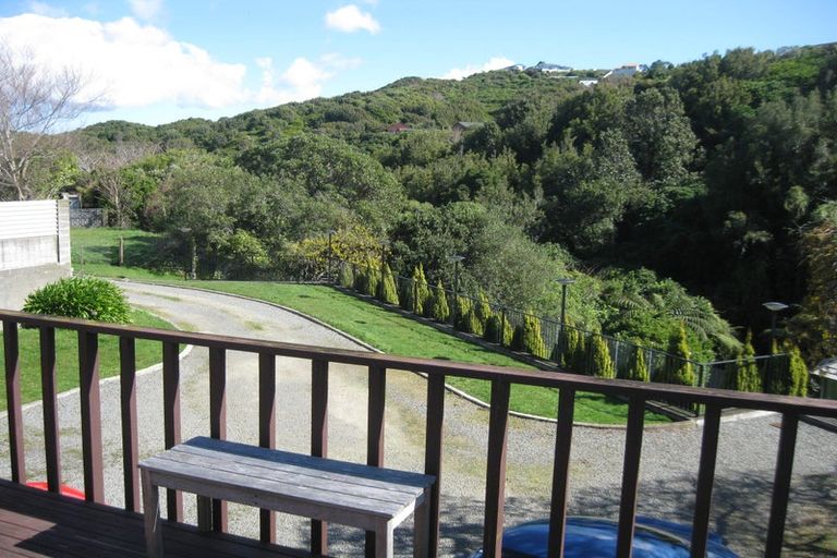 Photo of property in 17 Holly Grove, Maungaraki, Lower Hutt, 5010