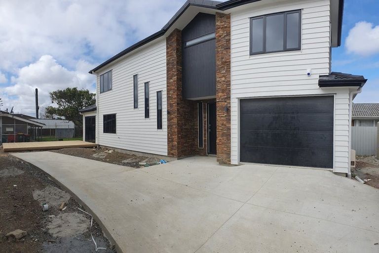 Photo of property in 27 Hoteo Avenue, Papatoetoe, Auckland, 2025
