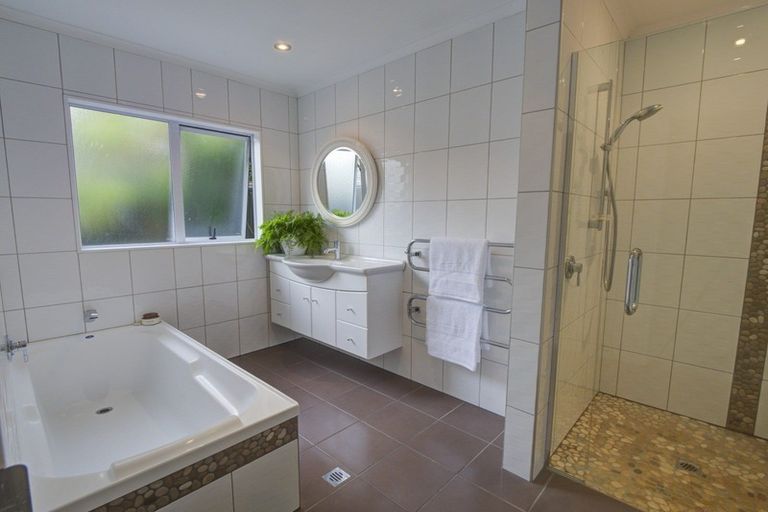 Photo of property in 6 Redwood Close, Havelock North, 4130