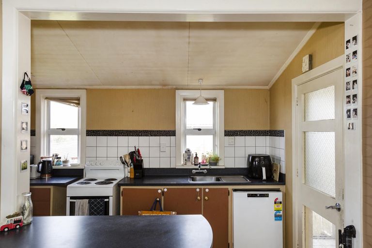 Photo of property in 21 Lynn Street, Oamaru North, Oamaru, 9400