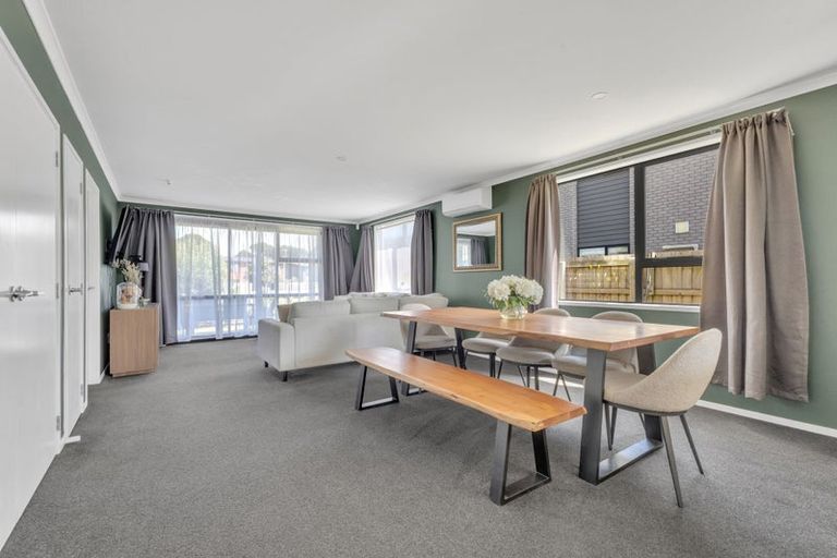 Photo of property in 9 Discovery Place, Marfell, New Plymouth, 4310