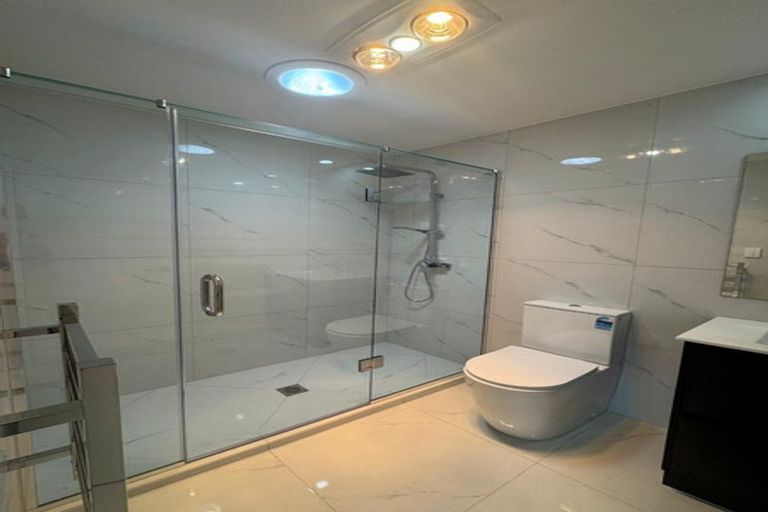 Photo of property in 35 Wai Iti Place, Clendon Park, Auckland, 2103