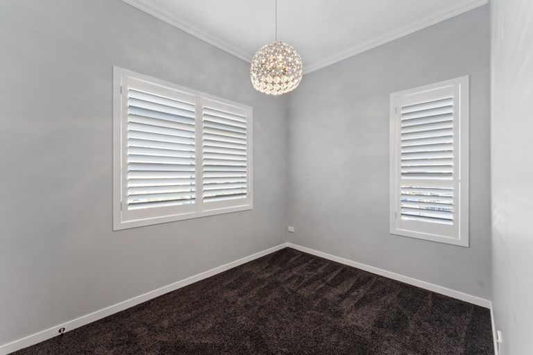 Photo of property in 19 Buller Street, New Plymouth, 4310