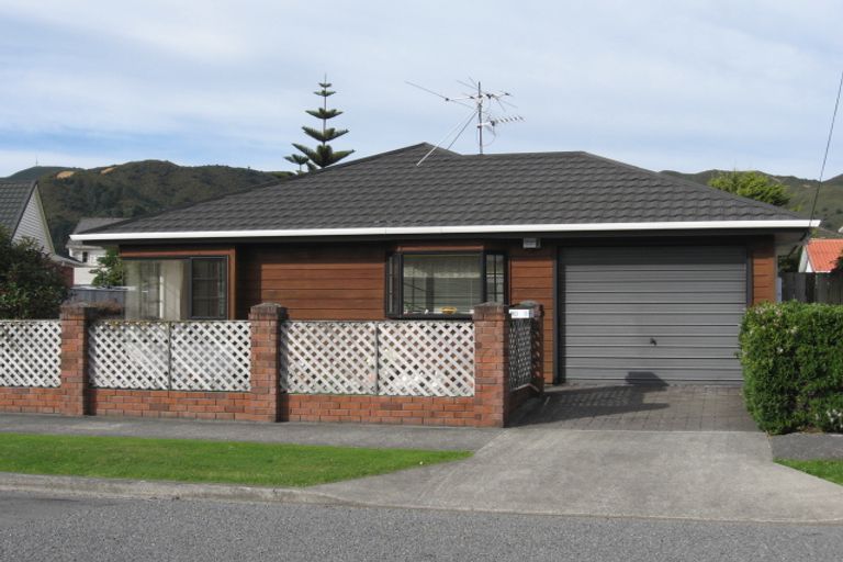 Photo of property in 1/80 Hall Crescent, Epuni, Lower Hutt, 5011