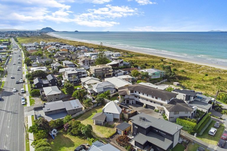 Photo of property in 1a Pacific View Road, Papamoa Beach, Papamoa, 3118