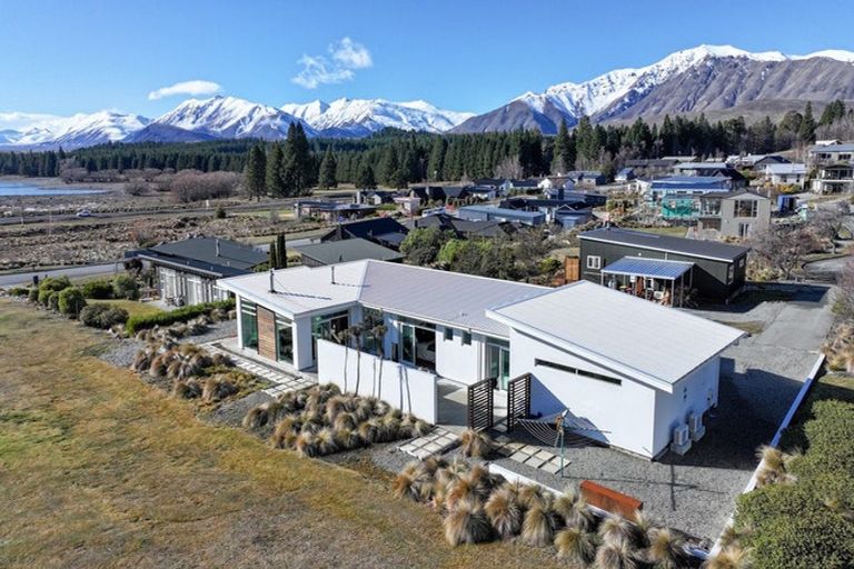 Photo of property in 12 Pollock Place, Lake Tekapo, 7999